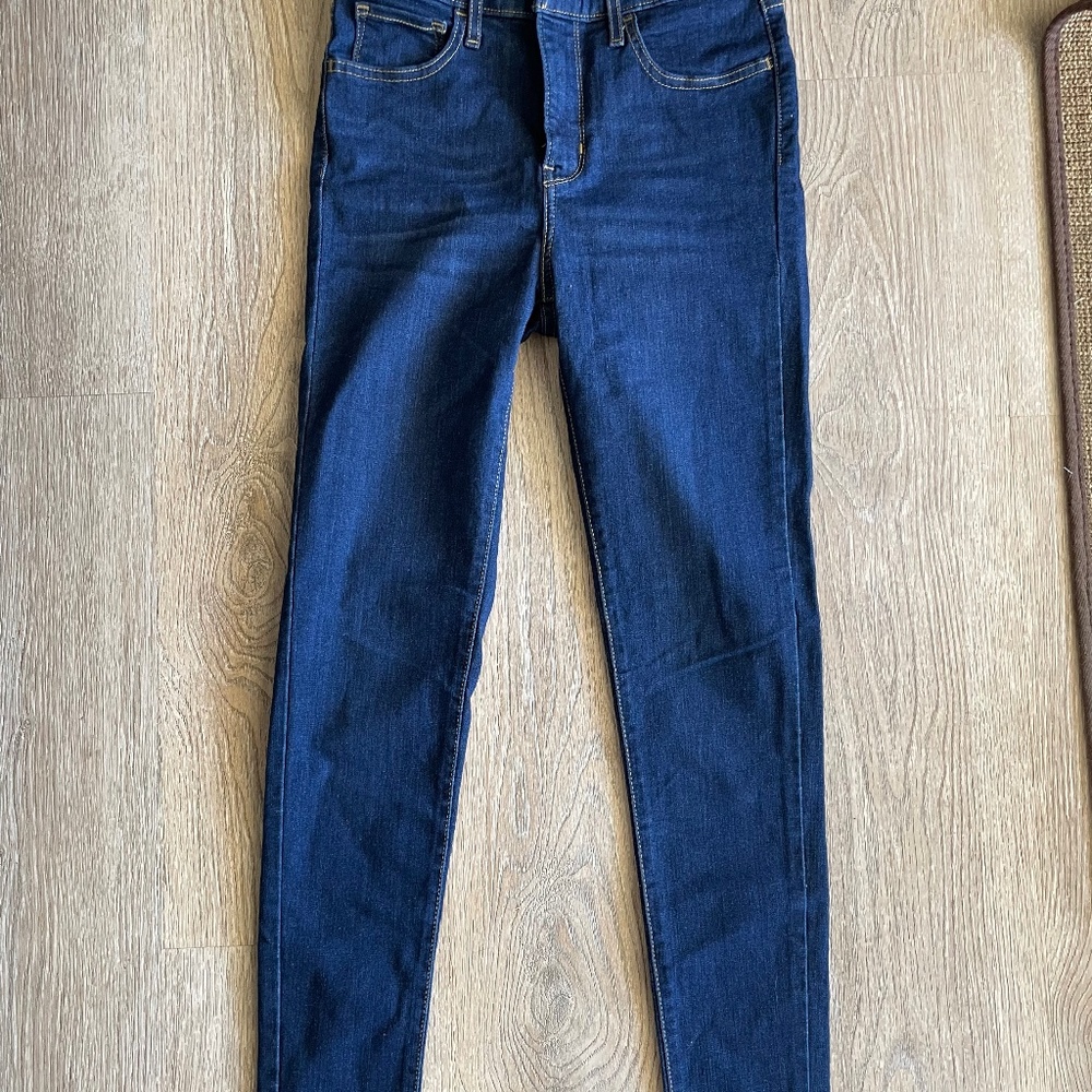 Levi's 720 High Rise Super Skinny Jeans